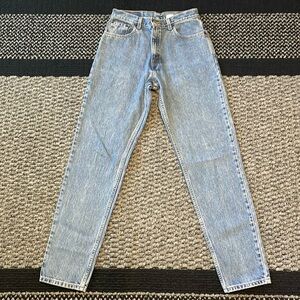 Vintage Levi’s 550 Women’s Sz 27 High Waist Mom Jeans Straight Leg Retro Y2K